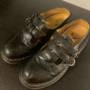 8065 MARY JANE DR. MARTENS Size 7